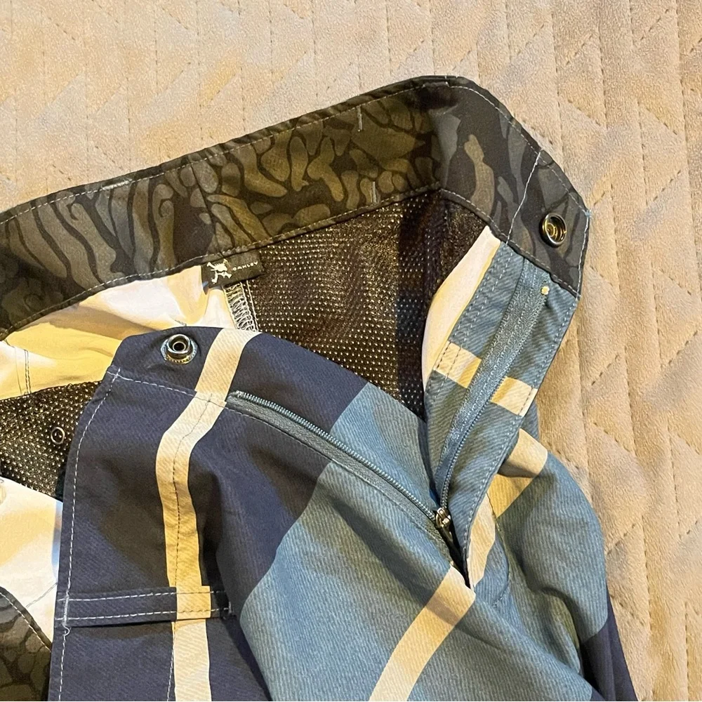 Oakley shorts mens size 30‎ EUC blue/white